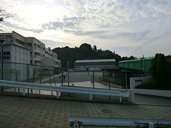 ヴィルヌーブ保土ヶ谷3(横浜市立今井小学校)