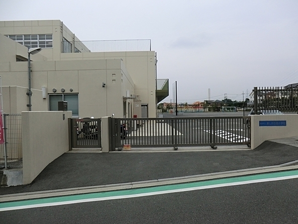 横浜市青葉区美しが丘西２丁目の中古一戸建て(横浜市立美しが丘西小学校)
