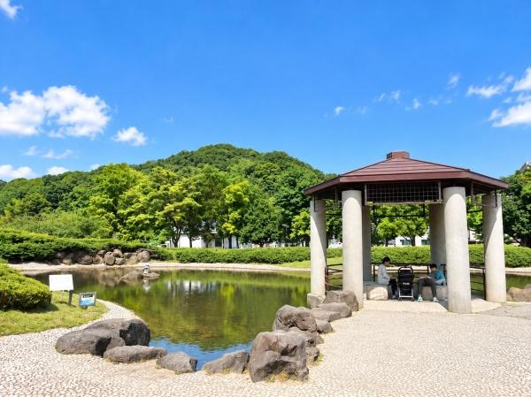 横浜市港南区日野５丁目の中古一戸建て(日野中央公園)
