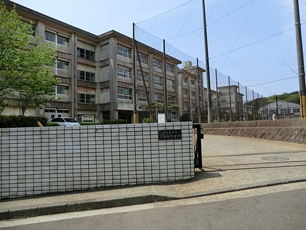横須賀市森崎４丁目の新築一戸建(横須賀市立大矢部中学校)