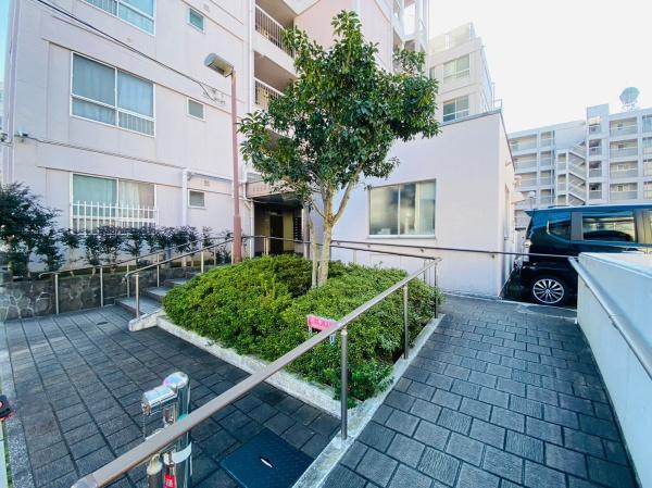 大倉山第２コーポラスB棟