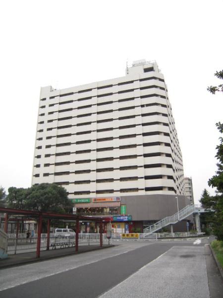 磯子駅前ビル住宅
