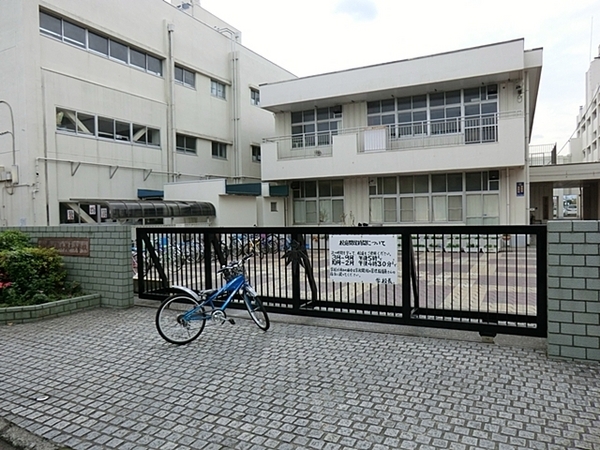 サントレ・ヴィラ横浜(横浜市立瀬谷第二小学校)