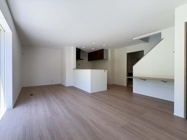 横浜市磯子区滝頭１丁目の中古一戸建て
