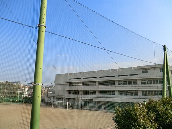 コーラル東戸塚(横浜市立平戸中学校)