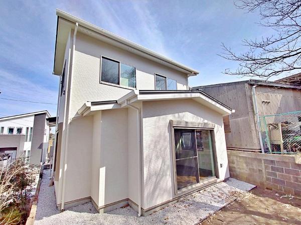 停歩5分・南東道路・室内新品・子育て環境◎