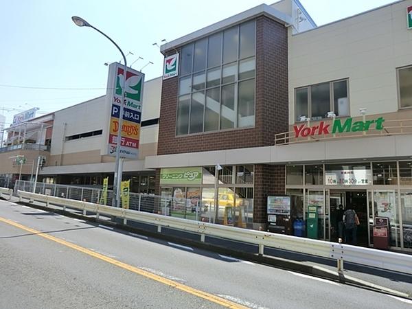 横浜市神奈川区松見町３丁目の土地(ヨークマート妙蓮寺店)