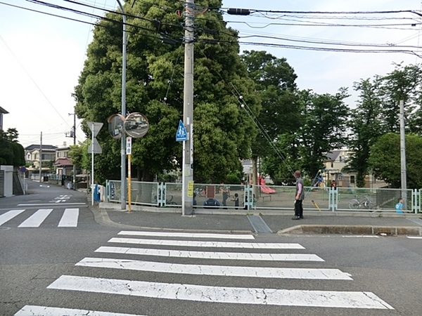 横浜市旭区中白根2丁目の中古一戸建て(上白根第二公園)