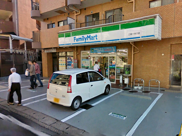 【E号棟】#2台駐車可#南ひな壇#日当たり◎#都市ガス(ファミリーマート二俣川南口店)