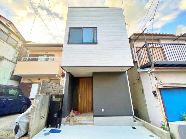 ＃リビング階段＃南道路＃日当たり◎＃3.8帖納戸＃都市ガス