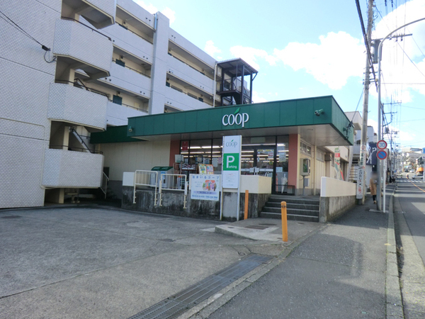 横浜市港南区港南１丁目の中古一戸建て(ユーコープ大久保店)