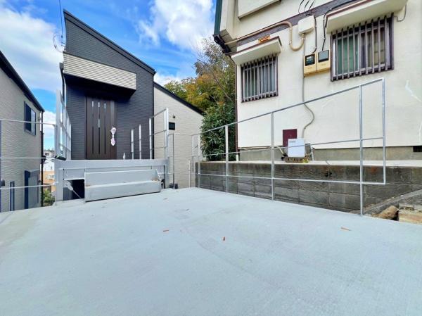 【2号棟】磯子区新築戸建南道路パントリー