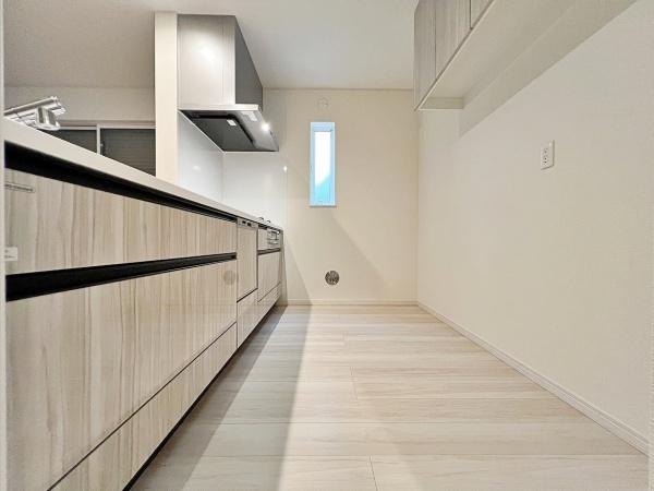 【B号棟】鶴見区新築戸建日当たり◎床暖房