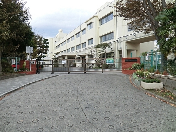 横浜市港南区港南台6丁目の新築一戸建(横浜市立港南台第一小学校)