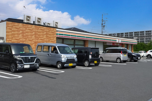 平塚市新築戸建#2台駐車可#南庭(セブンイレブン平塚上平塚店)