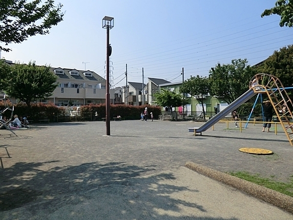 横浜市港北区綱島西５丁目の新築一戸建(高田ひまわり公園)