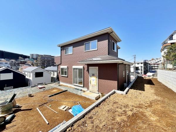 【3号棟】保土ケ谷区新築戸建ビルトイン車庫WIC