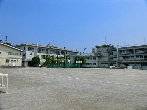 川崎市麻生区王禅寺西3丁目の土地(川崎市立長沢中学校)