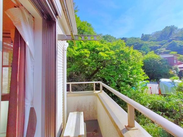 横浜市磯子区峰町の中古一戸建て(バルコニー)