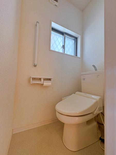 横浜市磯子区峰町の中古一戸建て(トイレ)