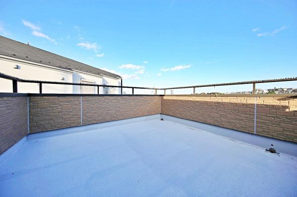 横浜市西区東久保町の中古一戸建