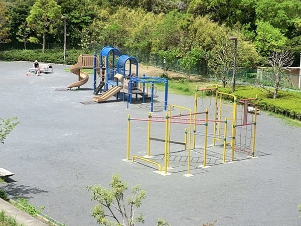 【2号棟】横須賀市新築戸建カースペ2台パントリー(池田3丁目第3公園)