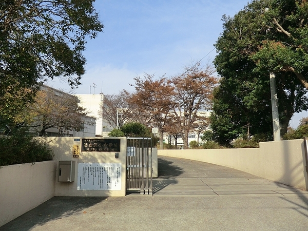 横浜市金沢区釜利谷西2丁目の新築一戸建(横浜市立西金沢義務教育学校西金沢学園小学部)
