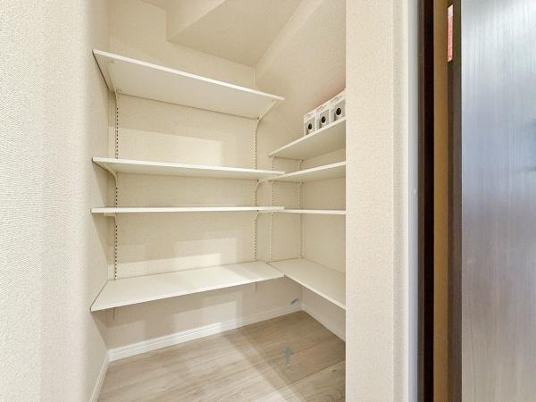 南区新築戸建ウッドデッキパントリーWICSIC