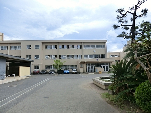 茅ヶ崎市東海岸北4丁目の新築一戸建(茅ケ崎市立第一中学校)