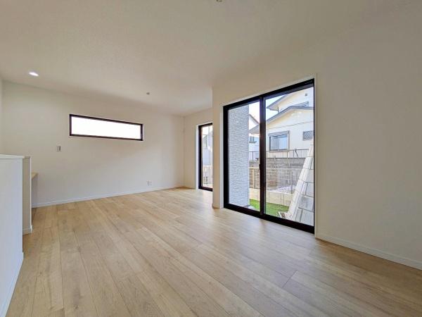 旭区新築戸建カースペ2台WICパントリー南BL