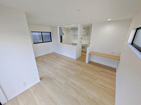 旭区新築戸建カースペ2台WICパントリー南BL