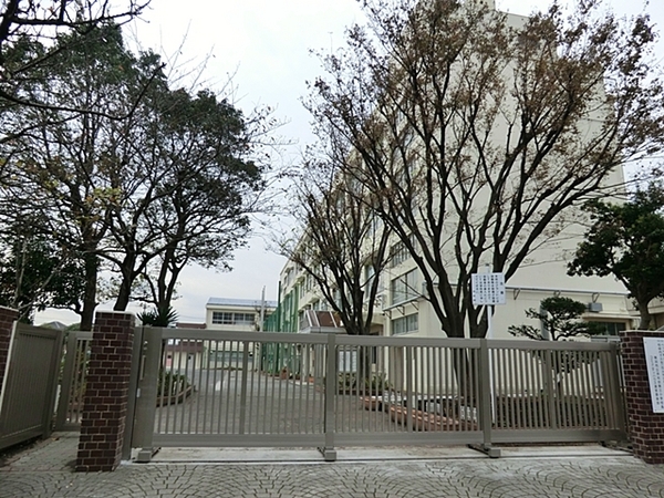 【2号棟】磯子区新築戸建2台駐車可LDK20帖WIC(横浜市立洋光台第三小学校)