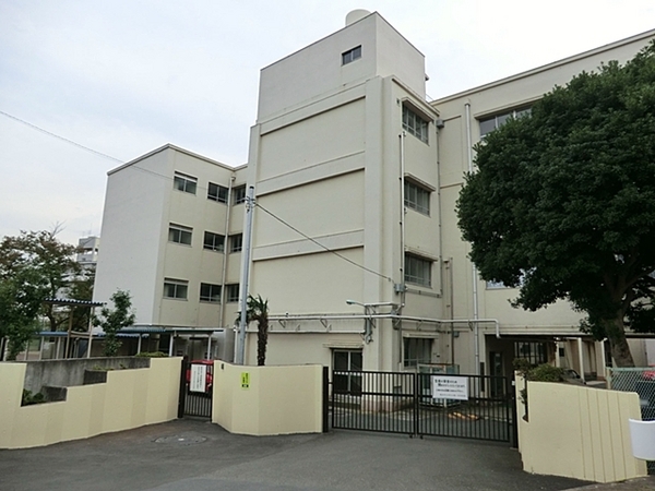 横浜市港南区港南台1丁目の新築一戸建(横浜市立洋光台第一中学校)