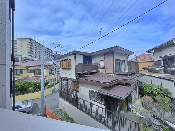 【B号棟】神奈川区新築戸建リビング階段ファミクロ