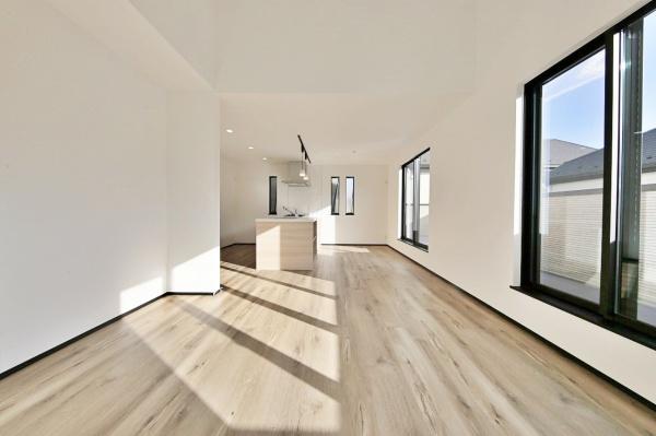 【1号棟】藤沢市新築戸建WIC南面バルコニー