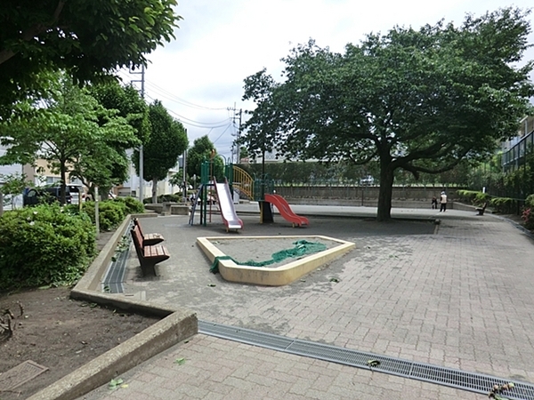 横浜市旭区四季美台の土地(本宿町第二公園)