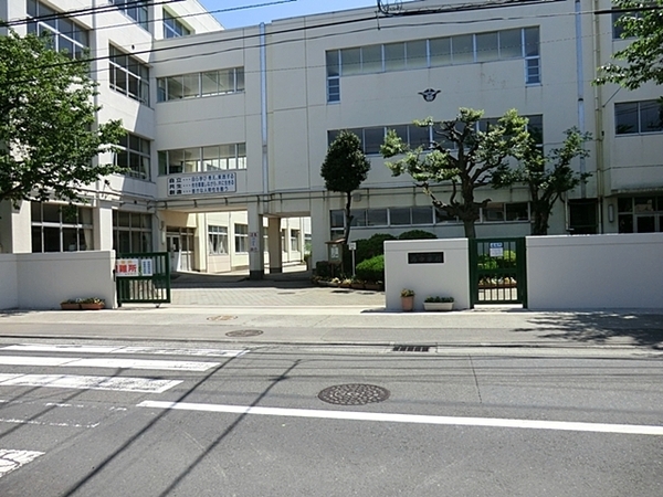 座間市新築戸建 南面バルコニー パントリー SIC(座間市立西中学校)