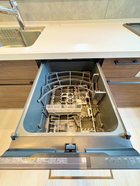 座間市新築戸建　南面バルコニー　パントリー　SIC
