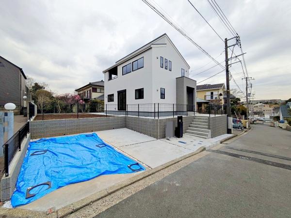 【1号棟】金沢区新築戸建2台駐車可書斎