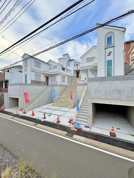 【3号棟】港南区新築戸建パントリーロフト