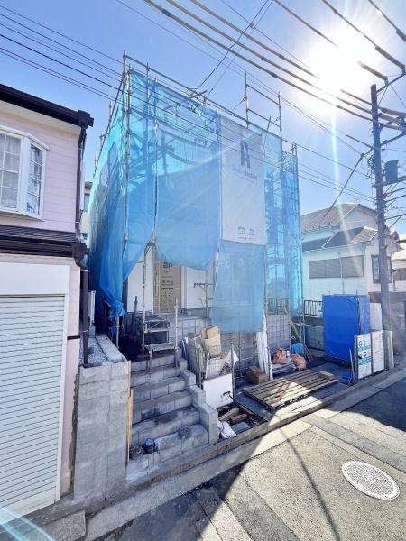 【1号棟】戸塚区新築戸建　リビング階段　2台駐車可