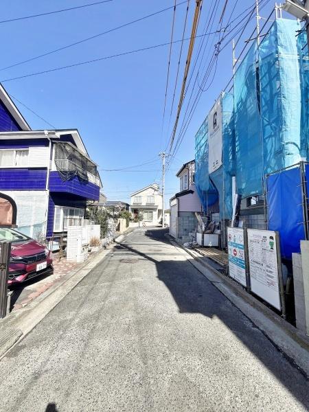【1号棟】戸塚区新築戸建　リビング階段　2台駐車可