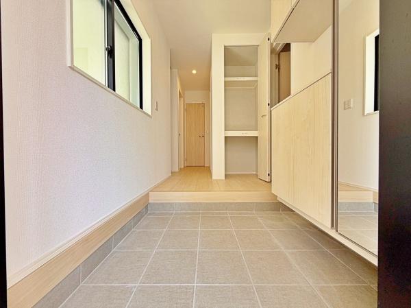 【1号棟】港南区新築戸建ビルトイン車庫角地