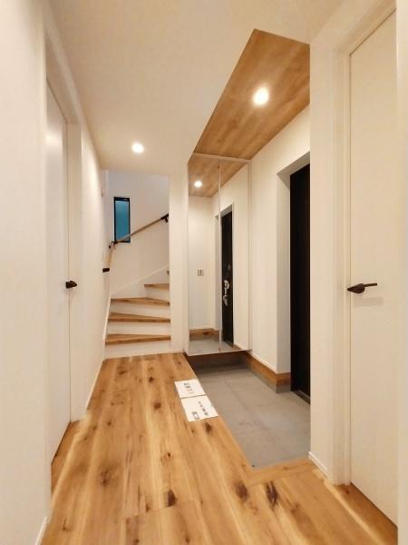 【1号棟】鎌倉市新築戸建ビルトイン車庫LDK18帖