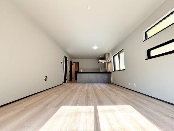 【C号棟】保土ケ谷区新築戸建ルーバルパントリー