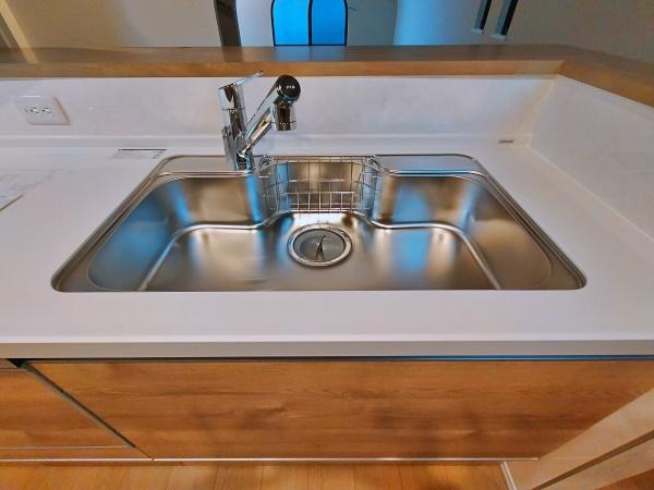 【1号棟】戸塚区新築戸建南面バルコニーWIC
