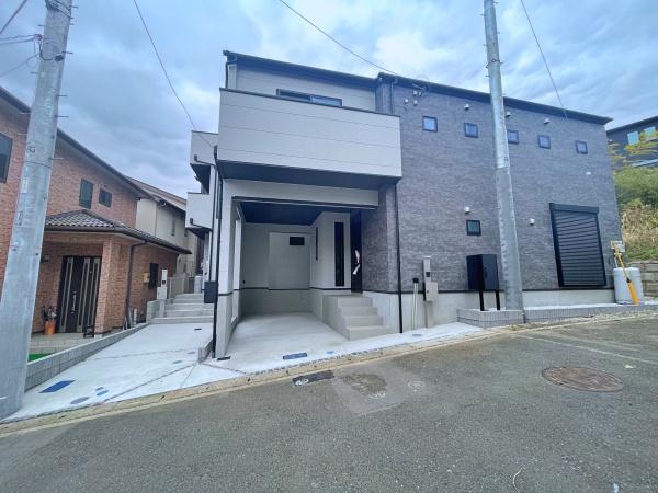 【1号棟】戸塚区新築戸建南面バルコニーWIC