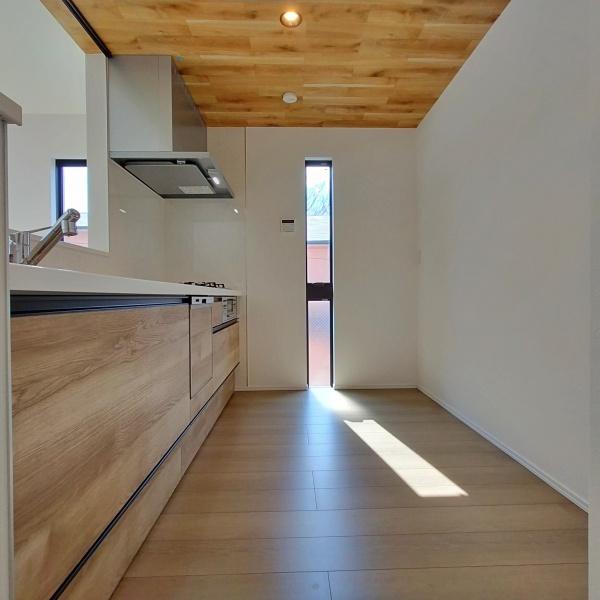 【1号棟】鶴見区新築戸建ビルトイン車庫対面キッチン