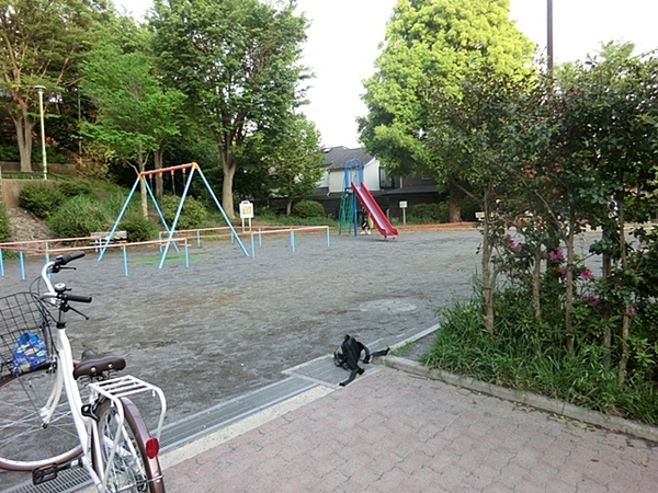 南区新築戸建坂無しビルトイン車庫カップボード(六ツ川一丁目第二公園)