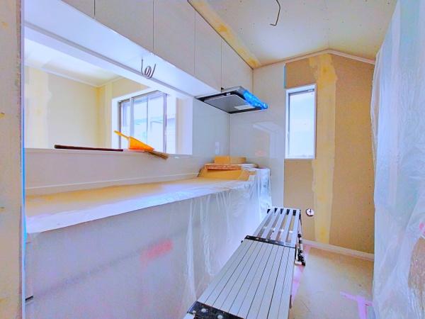 南区新築戸建坂無しビルトイン車庫カップボード
